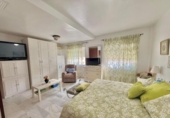 Chalet independiente con terreno en venta en la España, Fuengirola, ref: TR413964 foto