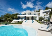 Chalet independiente con terreno en venta en la España, Benahavís, ref: TR376235 foto