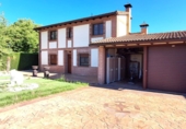 Chalet independiente con terreno en venta en Villanueva de Duero ref: TR413980 foto