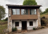 Chalet independiente con terreno en venta en la España, Infiesto, ref: TR414052 foto