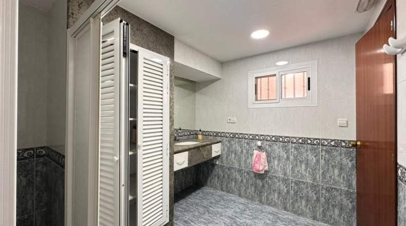 Valencia - Guadassuar - 265m2