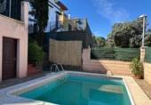 Дом с участком на продажу в городе Encinarejo de Córdoba Фото