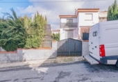 Дом с участком на продажу в городе Ла-Субиа Фото