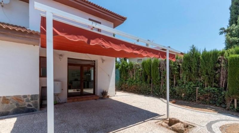 Granada - Albolote - 333m2
