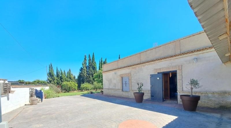 Valencia - Benicull de Xúquer - 3882m2