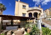 Casa de pueblo en venta en la España, Orihuela, ref: TR414150 foto