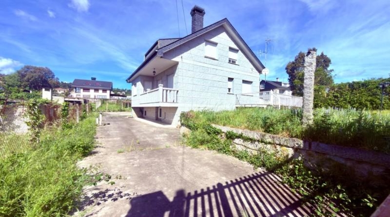 Orense - Barbadás - 2000m2