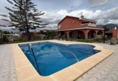 Chalet independiente con terreno en venta en la España, Castellón de la Plana, ref: TR407003 foto