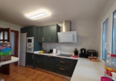 Chalet independiente con terreno en venta en la España, Villa de Otura, ref: TR414178 foto