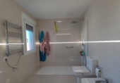 Chalet independiente con terreno en venta en la España, Villa de Otura, ref: TR414178 foto