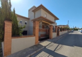 Chalet independiente con terreno en venta en la España, Villa de Otura, ref: TR414178 foto