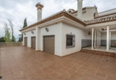 Chalet independiente con terreno en venta en la España, Monachil, ref: TR414180 foto