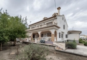 Chalet independiente con terreno en venta en la España, Monachil, ref: TR414180 foto