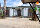 Chalet independiente con terreno en venta en la España, La Rinconada, ref: TR399921 foto