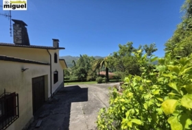 Llanes 2476&nbsp;m²