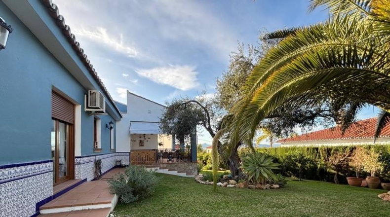 Málaga - Alhaurín de la Torre - 1025m2