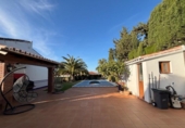 Chalet independiente con terreno en venta en la España, Alhaurín de la Torre, ref: TR401266 foto