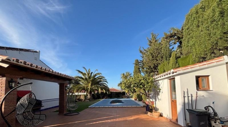 Málaga - Alhaurín de la Torre - 1025m2