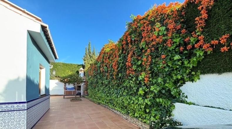 Málaga - Alhaurín de la Torre - 1025m2