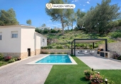 Chalet independiente con terreno en venta en la España, Olesa de Bonesvalls, ref: TR400143 foto