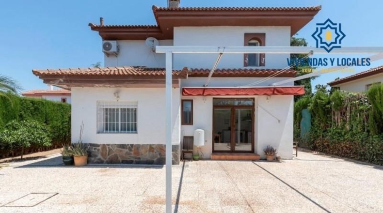 Granada - Albolote - 333m2