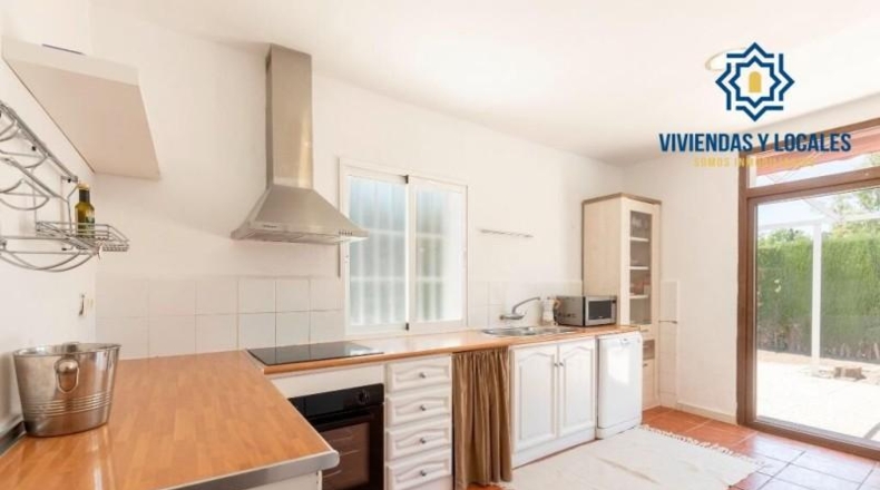 Granada - Albolote - 333m2