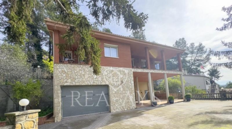 Barcelona - Вальирана - 304m2