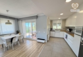 Chalet independiente con terreno en venta en la España, Vallirana, ref: TR410452 foto