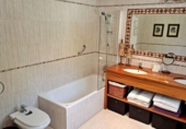 Chalet independiente con terreno en venta en la España, Dénia, ref: TR354419 foto