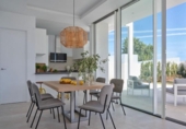 Chalet independiente con terreno en venta en la España, Marbella, ref: TR168525 foto