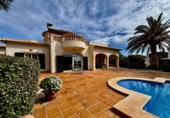 Detached villa with land for sale on España, Llucmajor, ref: TR142052 photo
