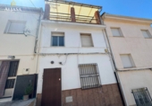 Village house for sale on España, Castillo de Locubín, ref: TR414248 photo