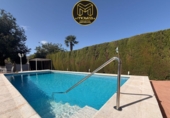 Chalet independiente con terreno en venta en La Guardia de Jaén ref: TR414282 foto