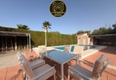 Chalet independiente con terreno en venta en La Guardia de Jaén ref: TR414282 foto