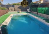 Chalet independiente con terreno en venta en Jaén ref: TR414284 foto