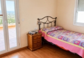 Chalet independiente con terreno en venta en Jaén ref: TR414284 foto