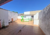 Casa de pueblo en venta en La Carolina ref: TR414302 foto