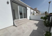 Chalet adosado con terreno en venta en la España, Torrevieja, ref: TR414319 foto