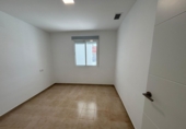 Chalet adosado con terreno en venta en la España, Torrevieja, ref: TR414319 foto