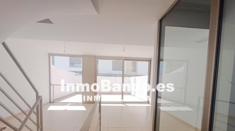 Valencia - Puebla de Vallbona - 224m2