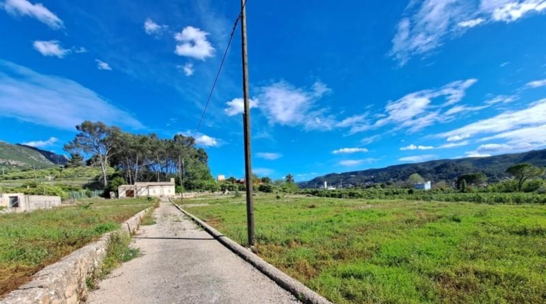 Valencia - Alzira - 8381m2