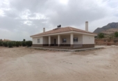 Xalet independent amb terreny en venda a la España, Favanella, ref.: TR167528 foto