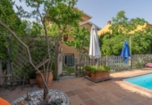 Chalet independiente con terreno en venta en la España, Ogíjares, ref: TR398940 foto