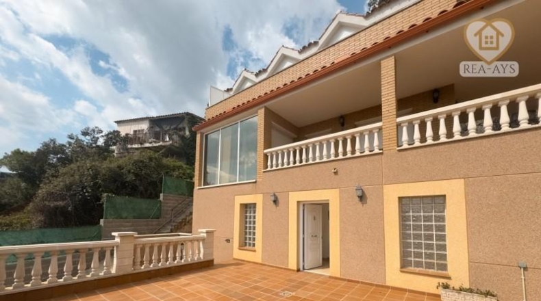 Barcelona - Vallirana - 839m2