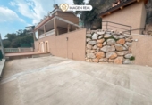 Chalet independiente con terreno en venta en la España, Vallirana, ref: TR396450 foto
