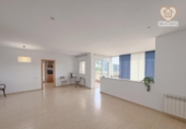 Chalet independiente con terreno en venta en la España, Vallirana, ref: TR396450 foto