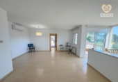 Chalet independiente con terreno en venta en la España, Vallirana, ref: TR396450 foto