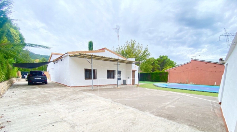 Castellon - la Pobla Tornesa - 910m2