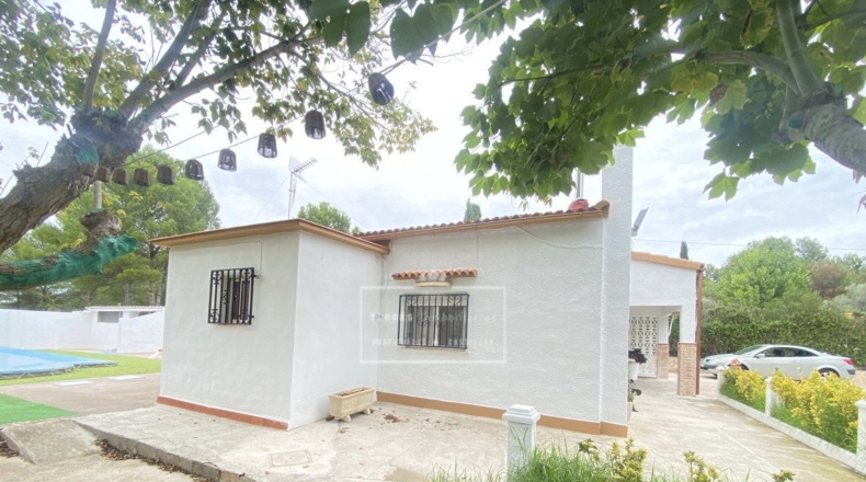 Castellon - la Pobla Tornesa - 910m2