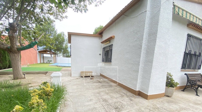 Castellon - la Pobla Tornesa - 910m2